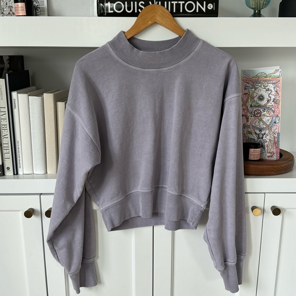 TALENTLESS SMALL MOCKNECK LAVENDER SWEATSHIRT